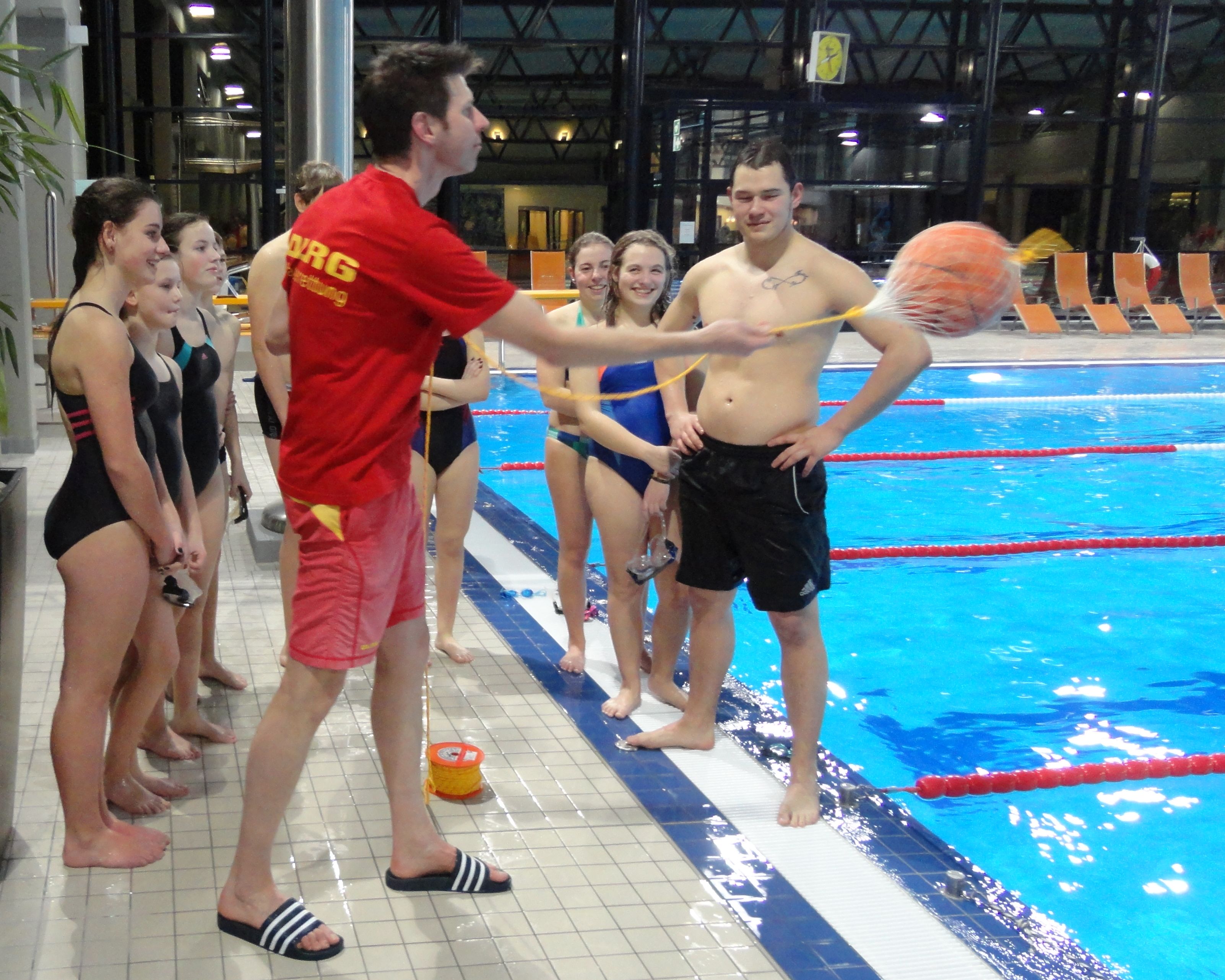 Rettungsschwimmen - DLRG Ortsgruppe Wiebelskirchen E. V.